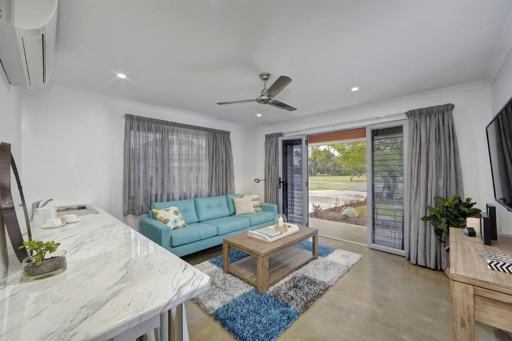 12Th Tee Bnb Bargara Kamer foto